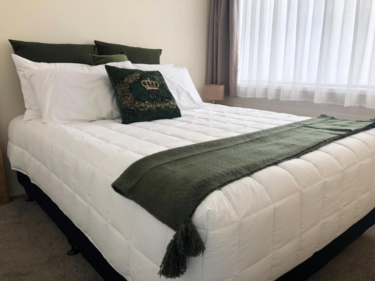 Central Howick Uxbridge Apartments Оукланд Екстериор снимка